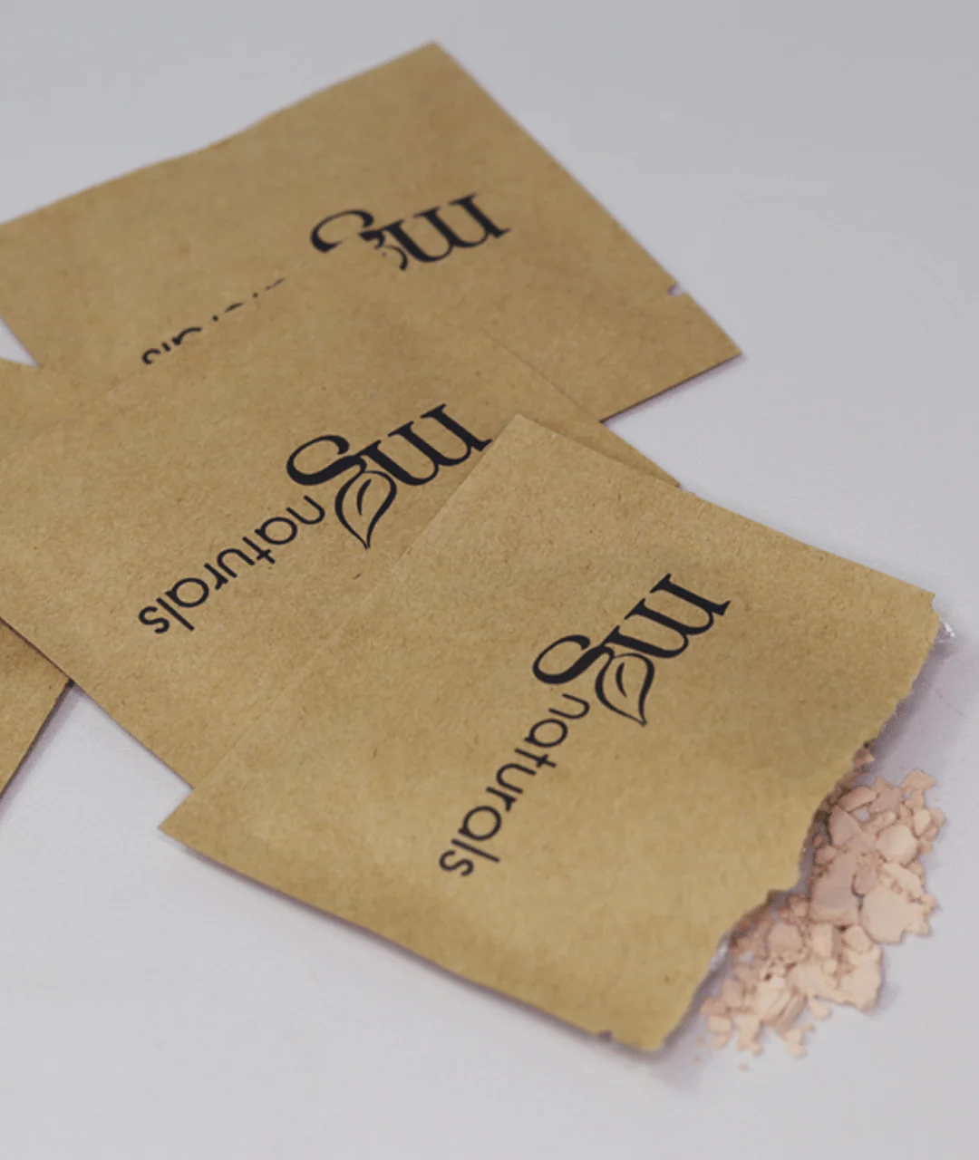 Mineral powder samples | Titanium Free - Image 3