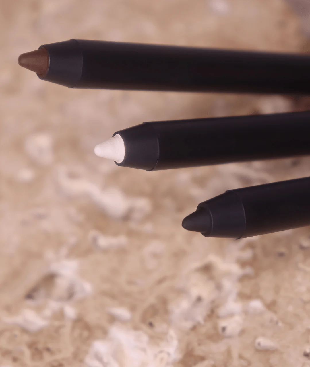 Organic Eyeliner | Titanium Free Eye liner Pencil - Image 4